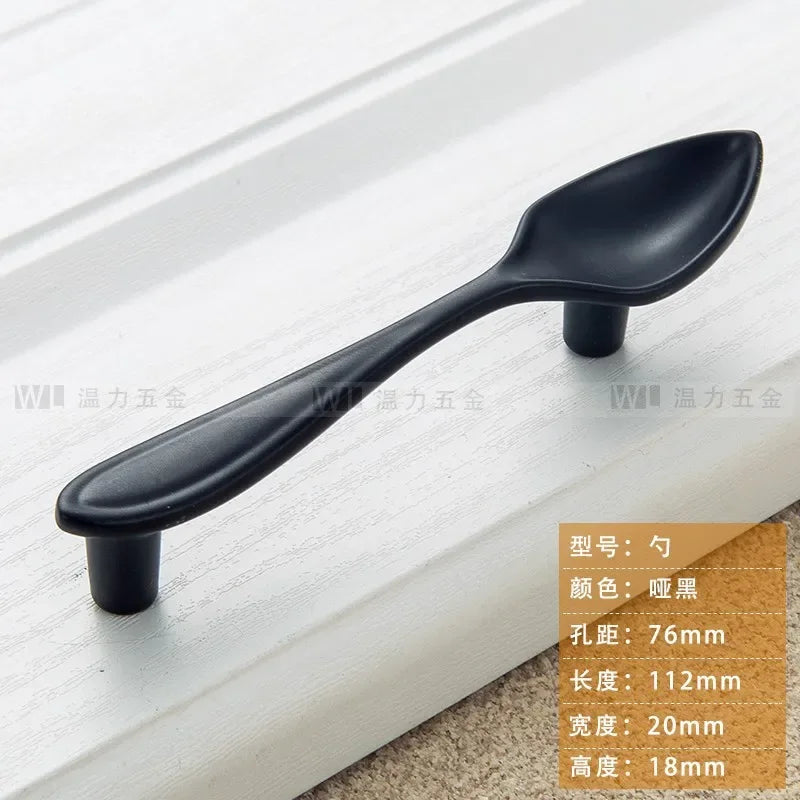 Zinc Alloy Creative Spoon Fork Knife Kitchen Cabinet Closet Furniture Door Knob Cabinet Pull Drawer Handles Cabinet Knob