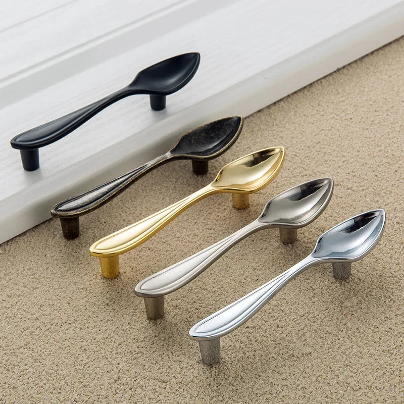 Zinc Alloy Creative Spoon Fork Knife Kitchen Cabinet Closet Furniture Door Knob Cabinet Pull Drawer Handles Cabinet Knob