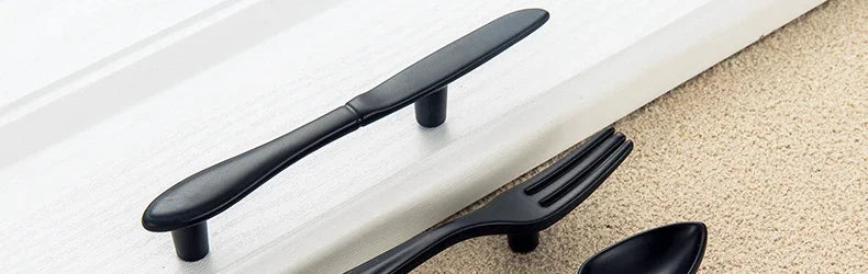 Zinc Alloy Creative Spoon Fork Knife Kitchen Cabinet Closet Furniture Door Knob Cabinet Pull Drawer Handles Cabinet Knob